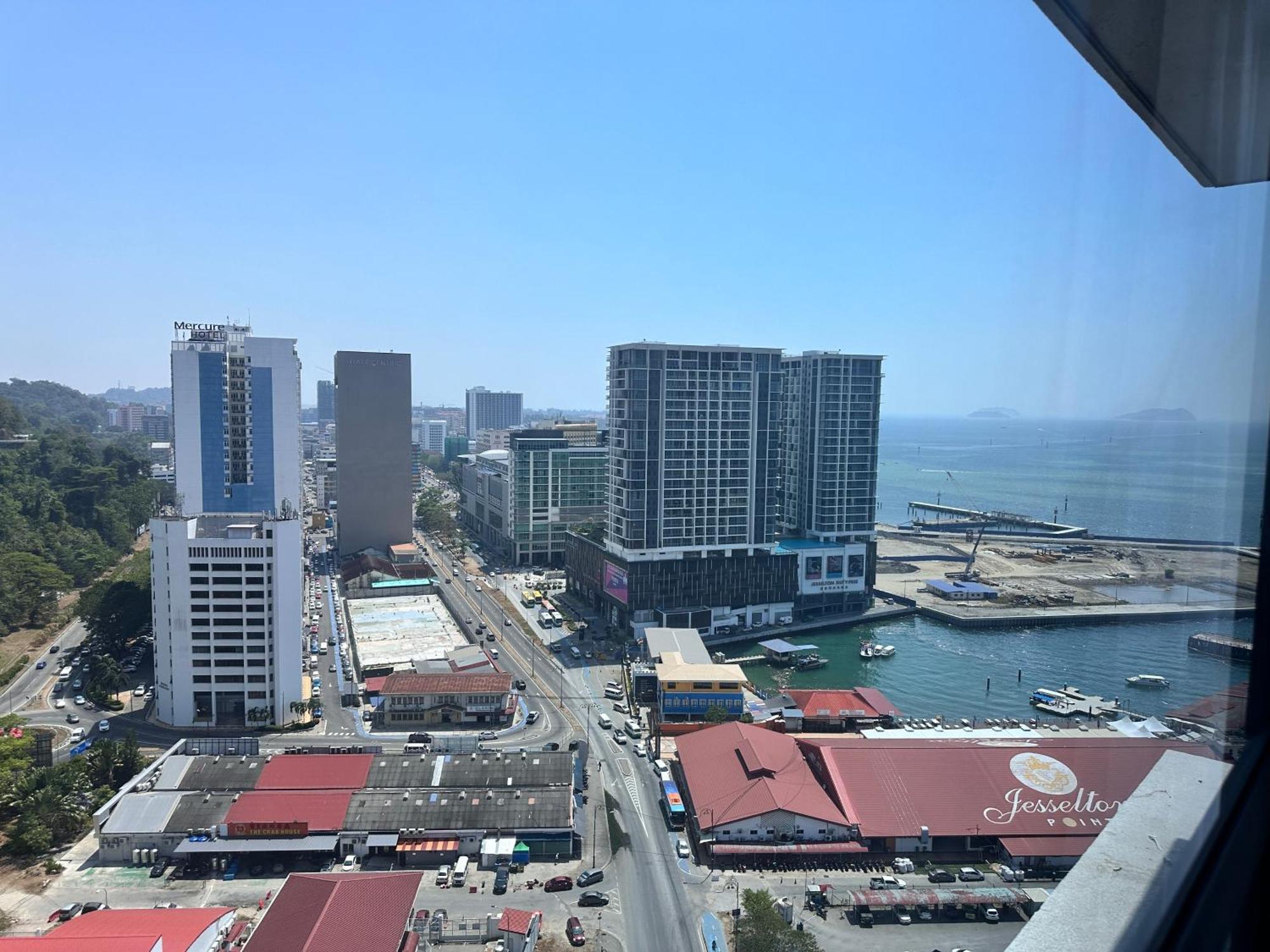Jq1 Sea & Pool Or City View Wifi I Washing Machine For Some Units I Cuckoo Water Jesselton Quay By R2 Kota Kinabalu Kültér fotó
