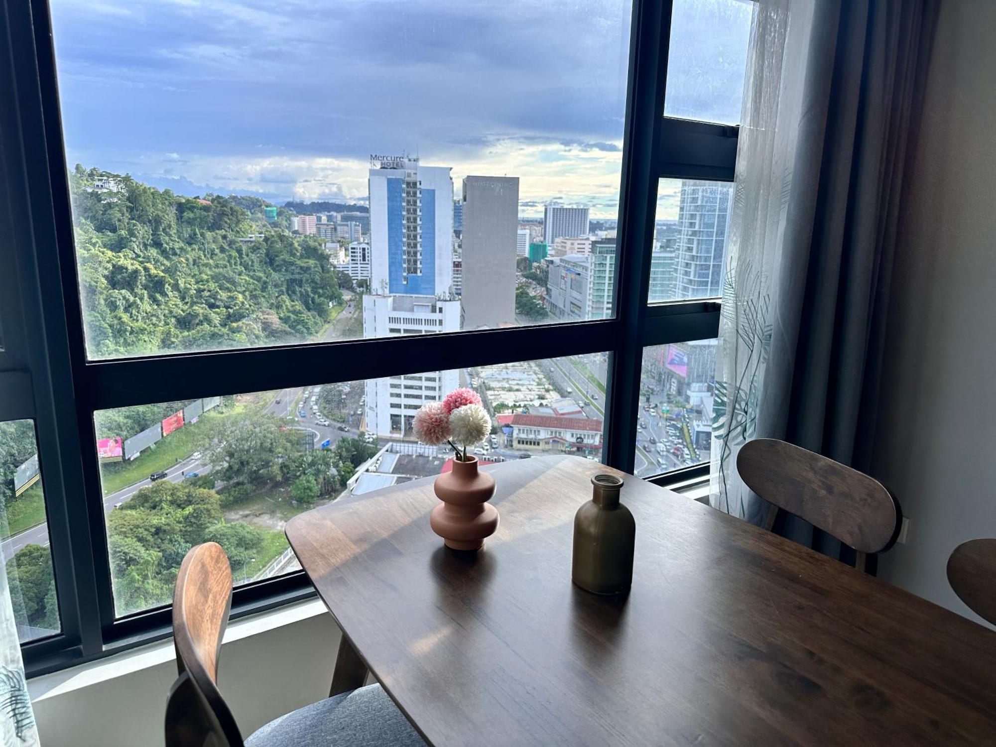 Jq1 Sea & Pool Or City View Wifi I Washing Machine For Some Units I Cuckoo Water Jesselton Quay By R2 Kota Kinabalu Kültér fotó