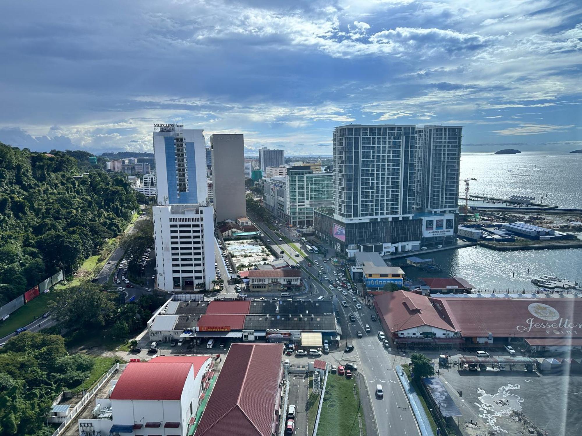 Jq1 Sea & Pool Or City View Wifi I Washing Machine For Some Units I Cuckoo Water Jesselton Quay By R2 Kota Kinabalu Kültér fotó